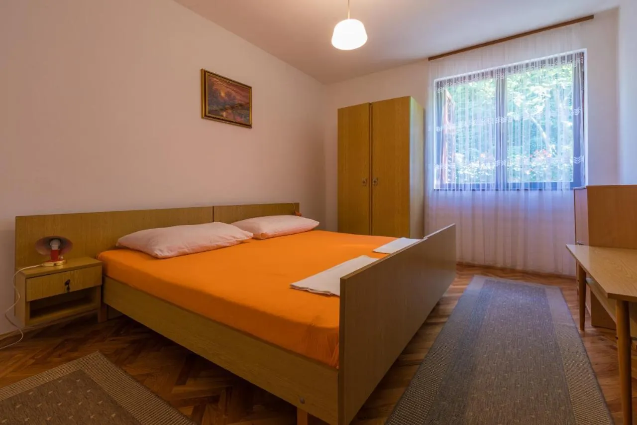 Apartment In Dramalj 41383