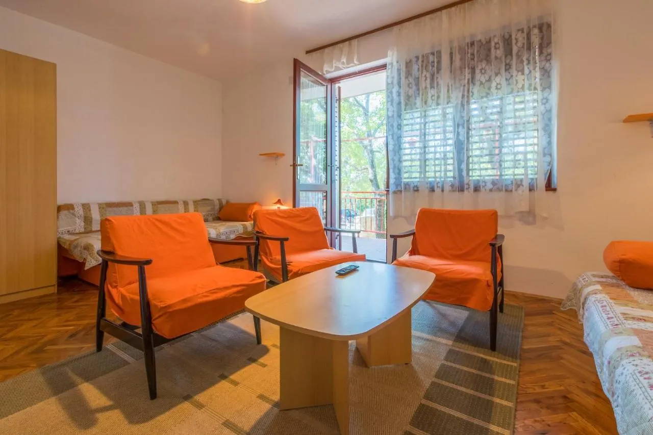 Apartment In Dramalj 41383