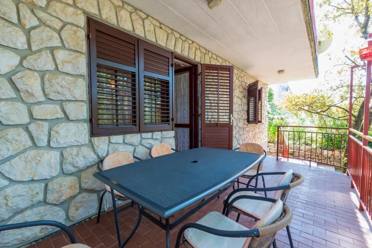 Apartment In Dramalj 41383